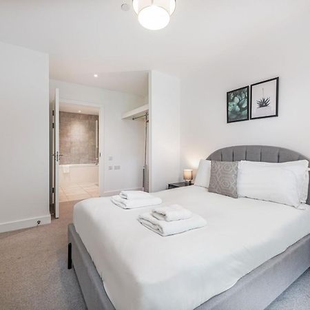 Stayo Apartments Barking Wharf London Eksteriør bilde