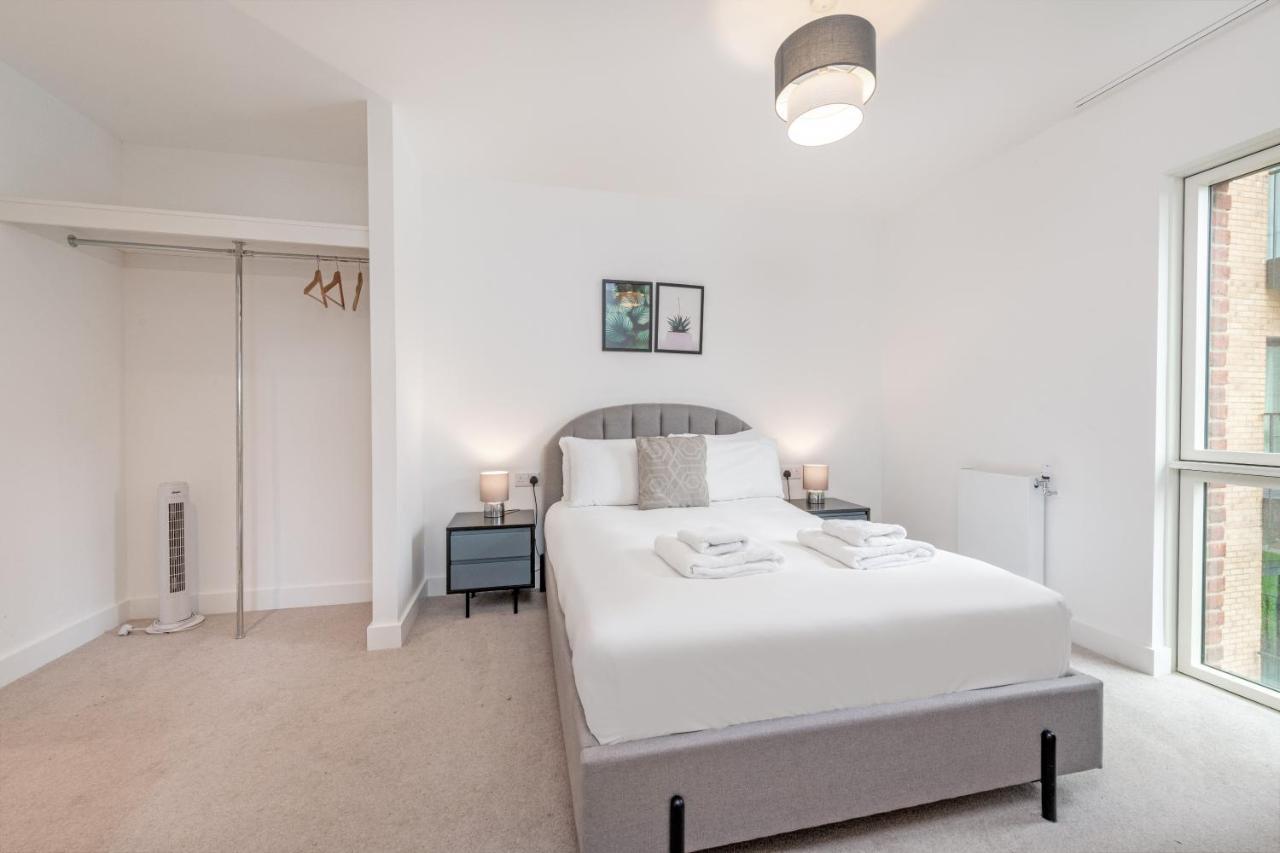 Stayo Apartments Barking Wharf London Eksteriør bilde
